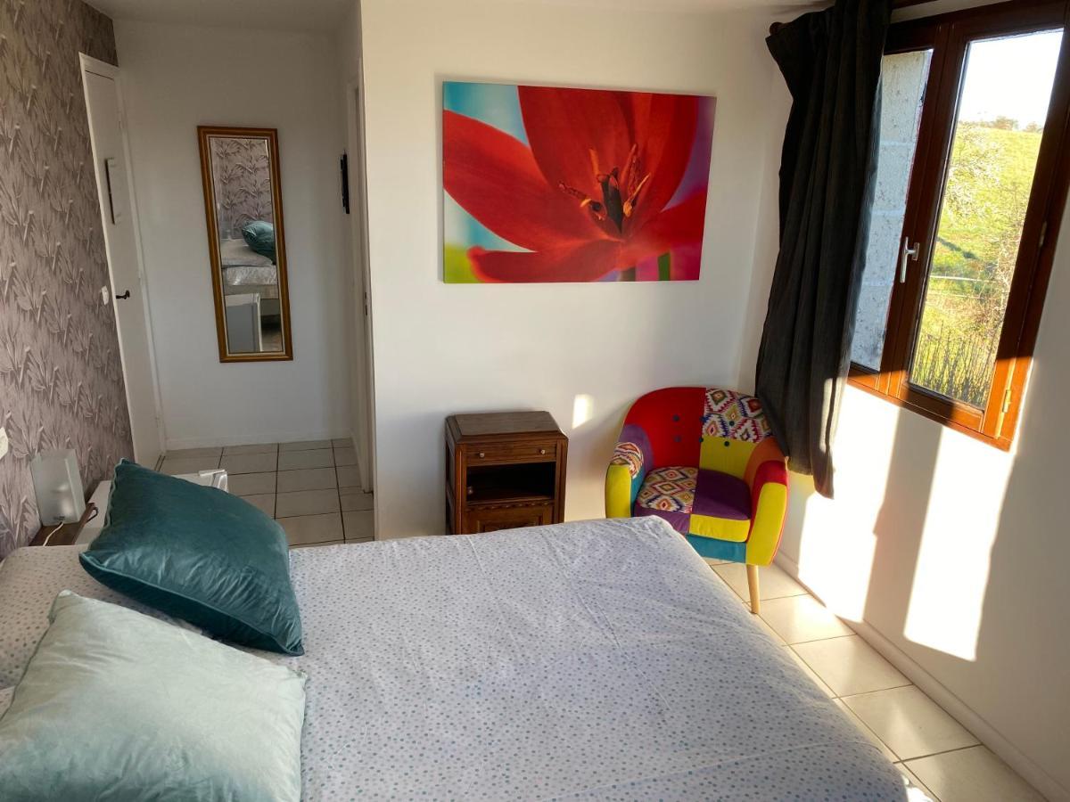 Le Domaine Du Gravier Bed and Breakfast Gramat Exteriör bild