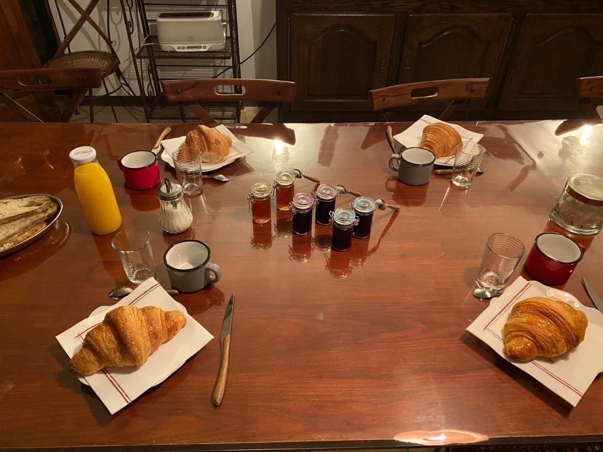 Le Domaine Du Gravier Bed and Breakfast Gramat Exteriör bild